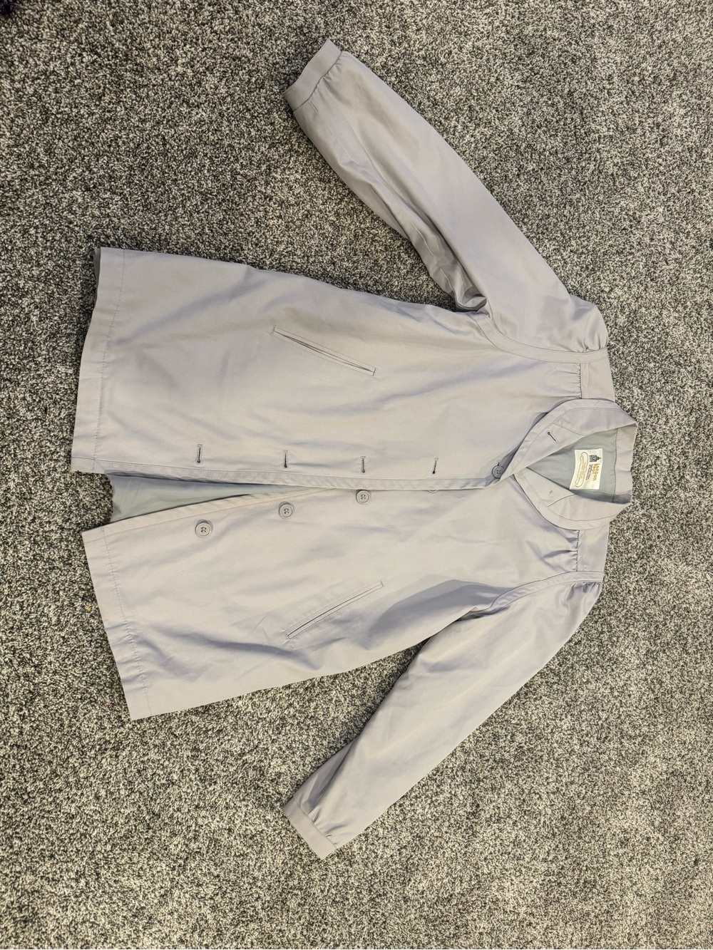 Vintage London Fog Light Gray Trench jacket. Size 8R. Great shape.